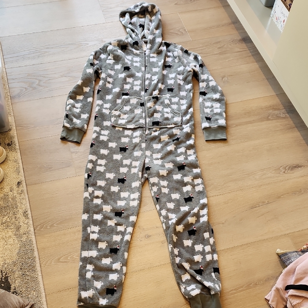 F21 Women's Fleece Sheep Onsie